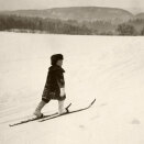 Crown Prince Olav skiing at Bygdø Royal Farm, 1907 (Photo: A.B. Wilse, The Royal Court Photo Archives)